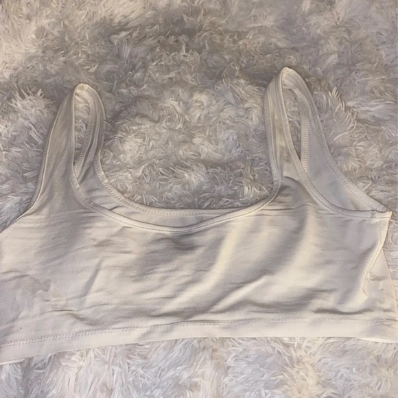 tank top - Picture 2 of 4